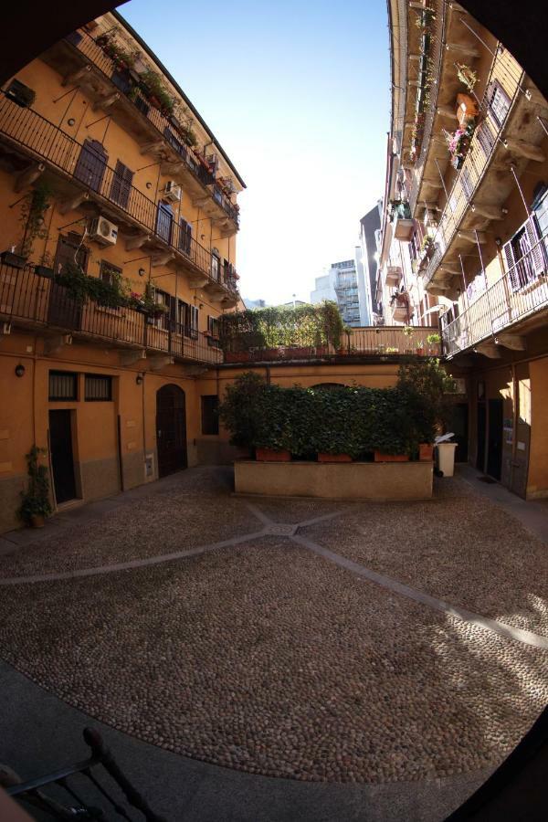 B&B Terrazza Baires - In The Heart Of Милан Экстерьер фото